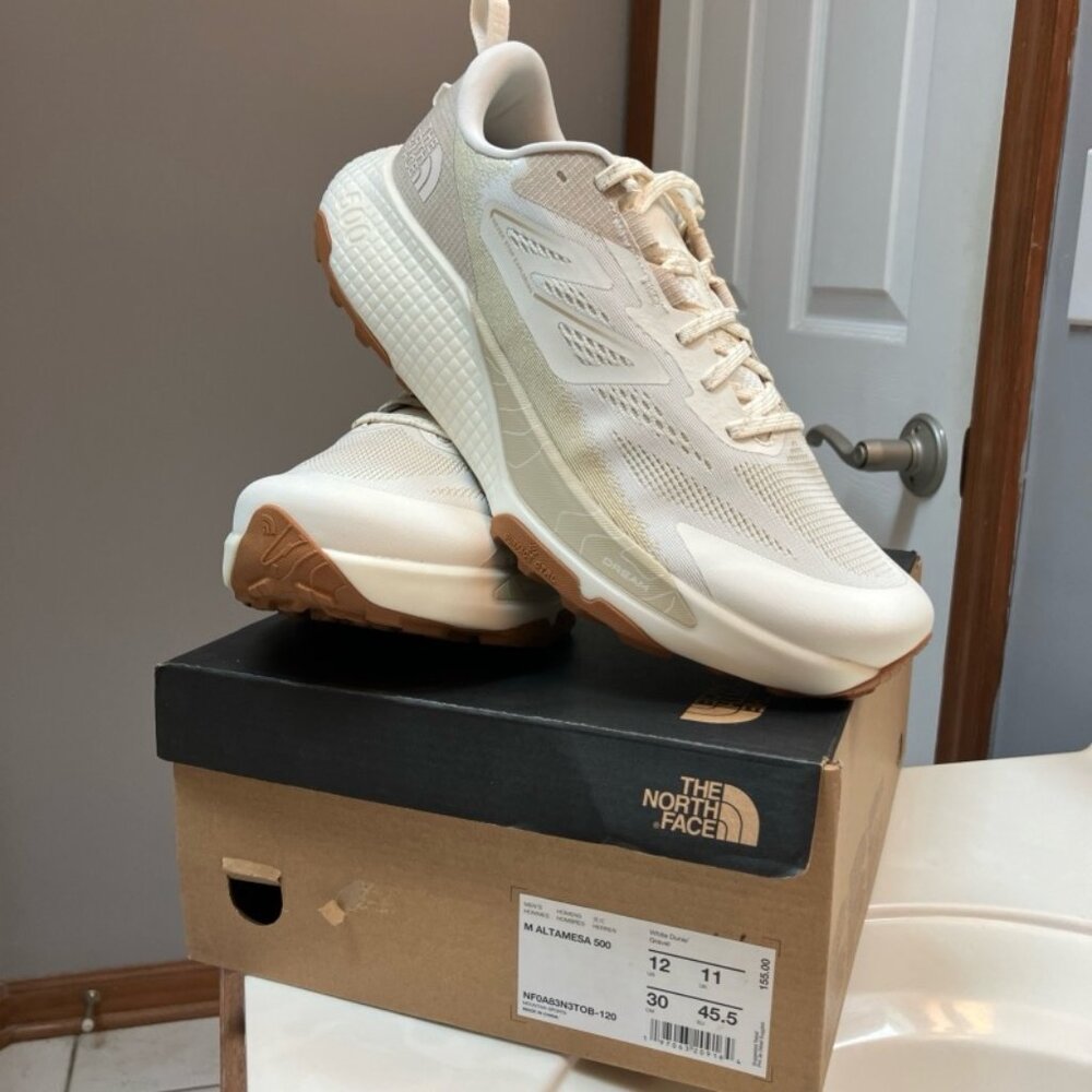 Mens Brand New The North Face Altamesa 500 Size 12 Medium Ivory (Retail $155)